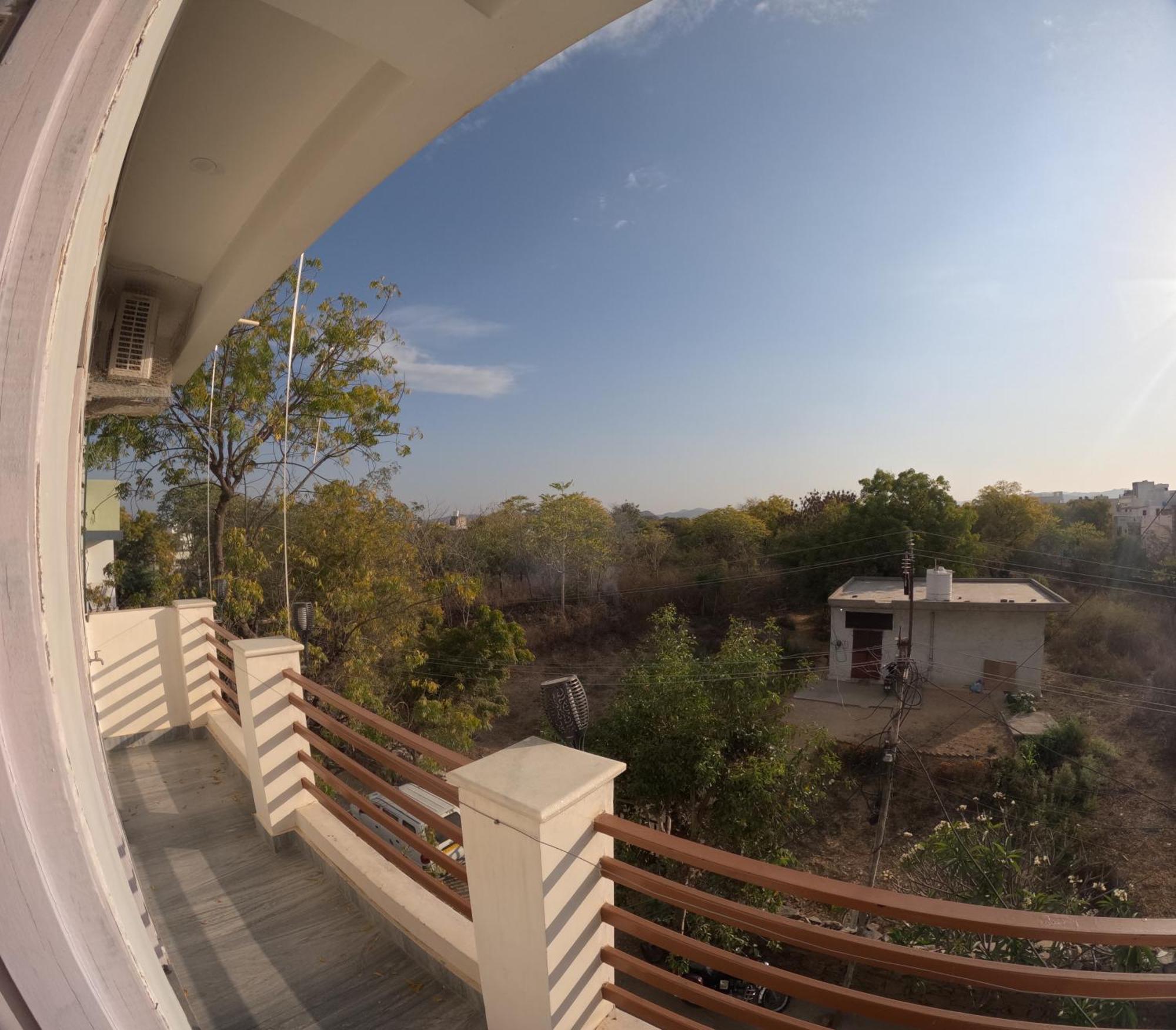 Ferienwohnung Choudhary White House Udaipur Exterior foto